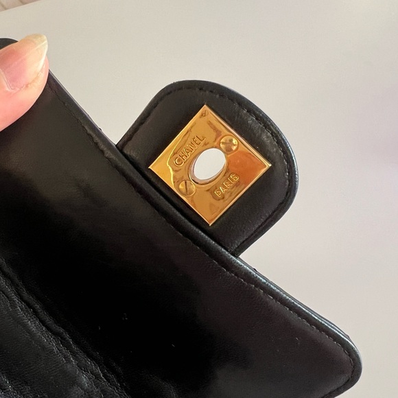 ❌SOLD❌Vintage Chanel Mini Kelly Top Handle Bag - Picture 8 of 15